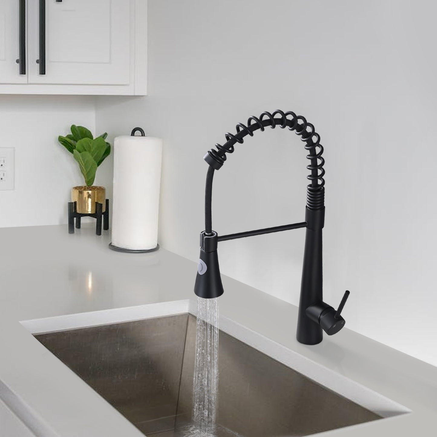 Kitchen Faucet with Pull Down Sprayer;  Commercial Style Kitchen Sink Faucet;  Faucets for Kitchen Sinks;  Single-Handle;  Magnetic Docking Spray Head;  Matte Black